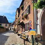 Grand Dans Maison Alsacienne Historique *