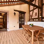 Grand Dans Maison Alsacienne Historique *