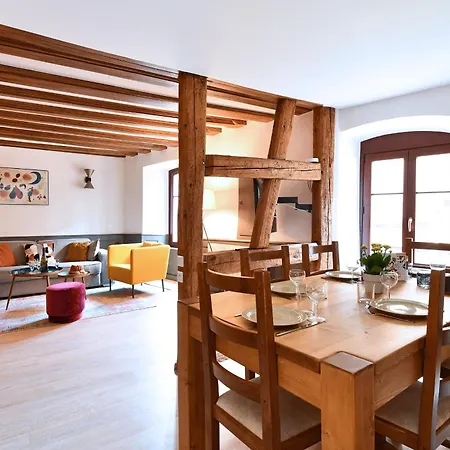 Grand Dans Maison Alsacienne Historique * Gueberschwihr